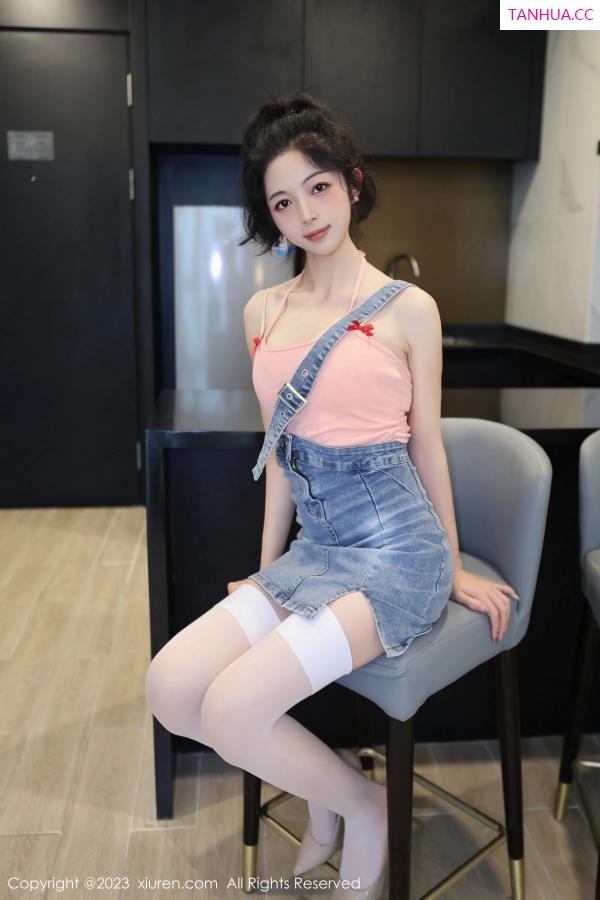 刘蓝蔻 Eva_茜茜 [XiuRen]高清写真图 2023.05.29 No.6816 茜茜Kimi 丝袜美腿第5张图片